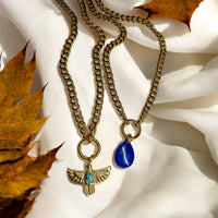 Porte-médaille Aton